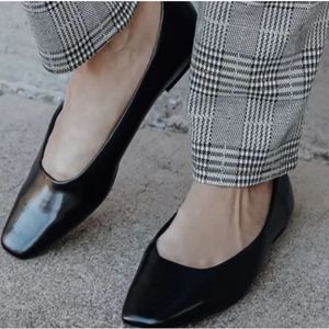 LULU'S Noemi Black Square Toe Flats Women's Size 6.5
